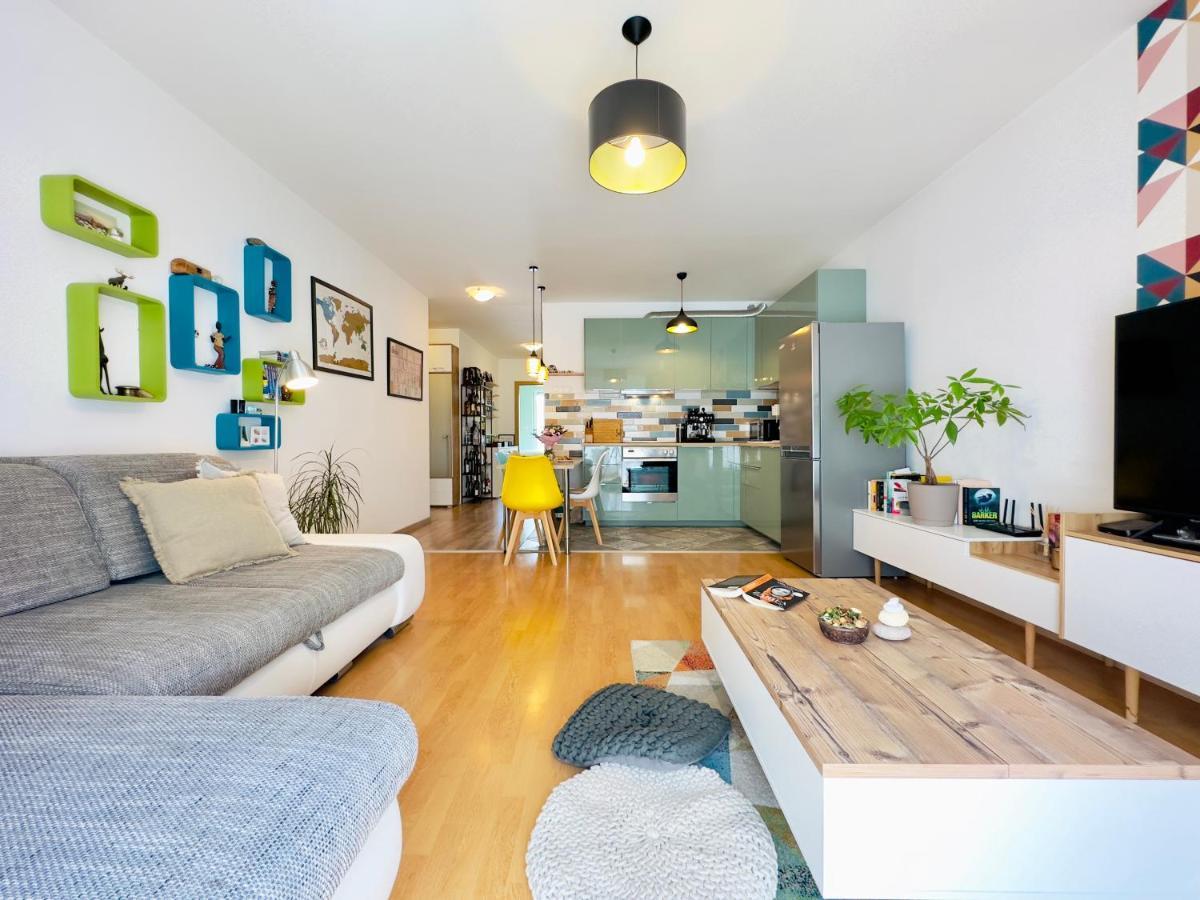 Corvin City Apartment - Free Parking- Budapest Eksteriør bilde